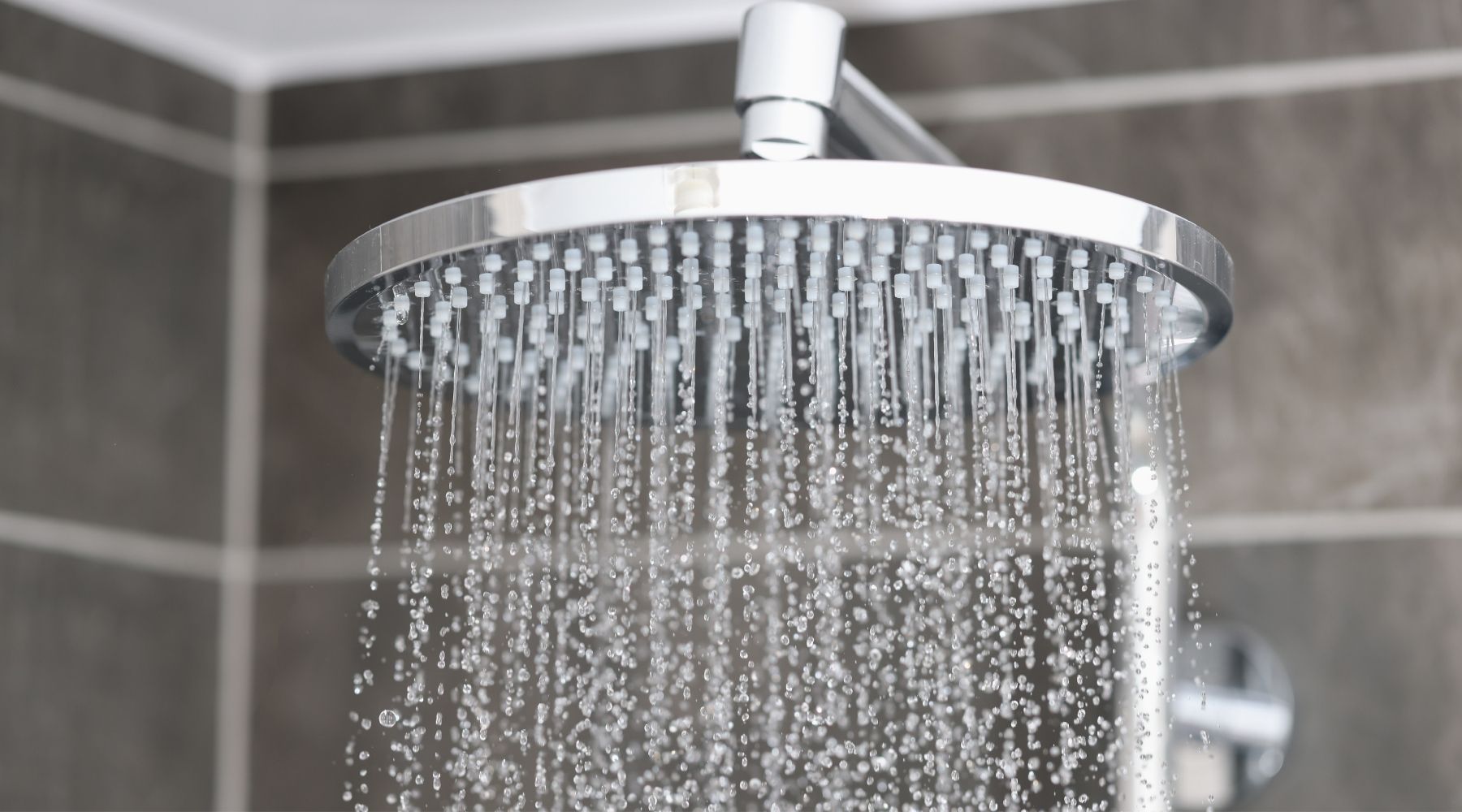 Zestawy prysznicowe podtynkowe z deszczownicą