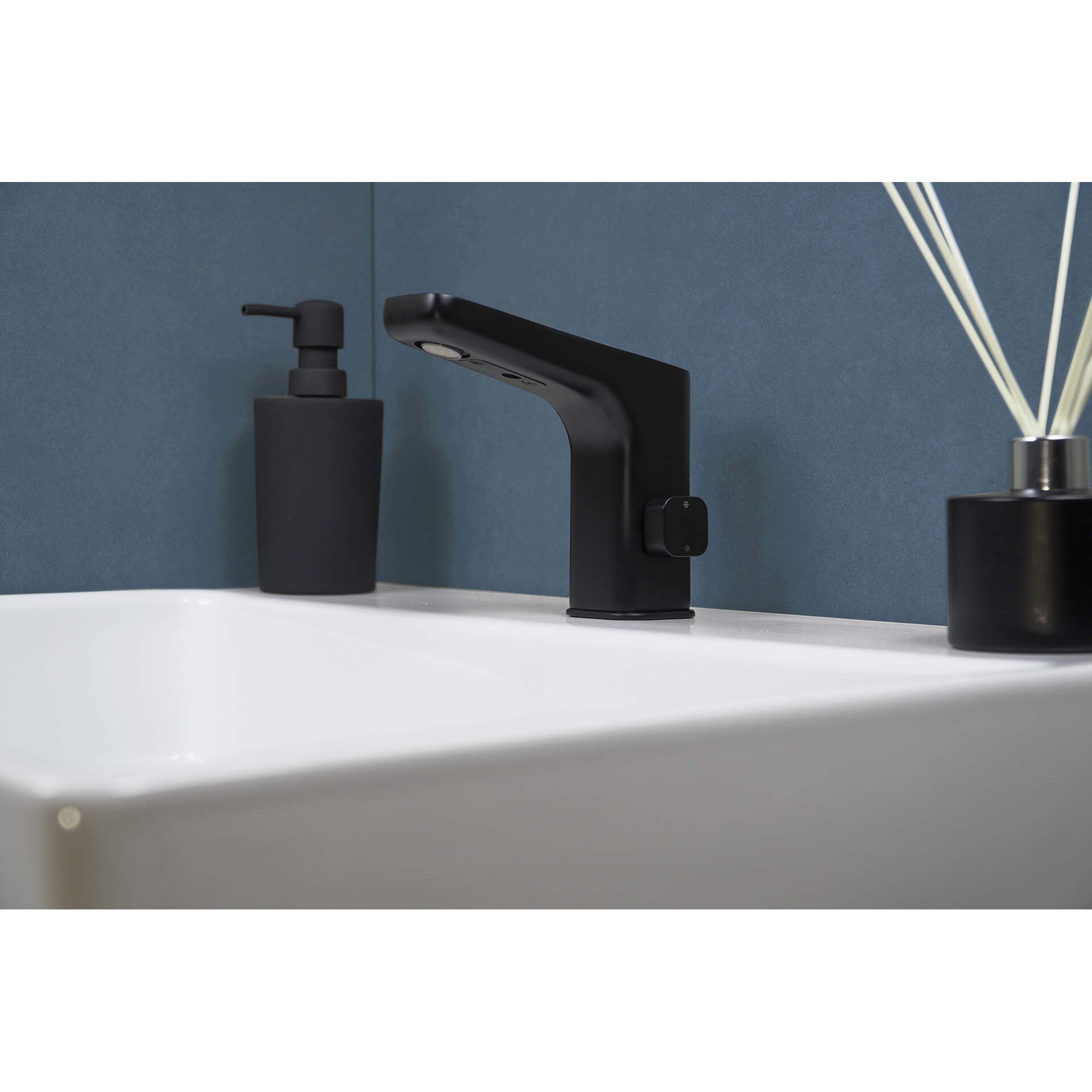 Bateria umywalkowa bezdotykowa z regulacją temperatury - 6xAA Deante Hiacynt BQH_N29R 6