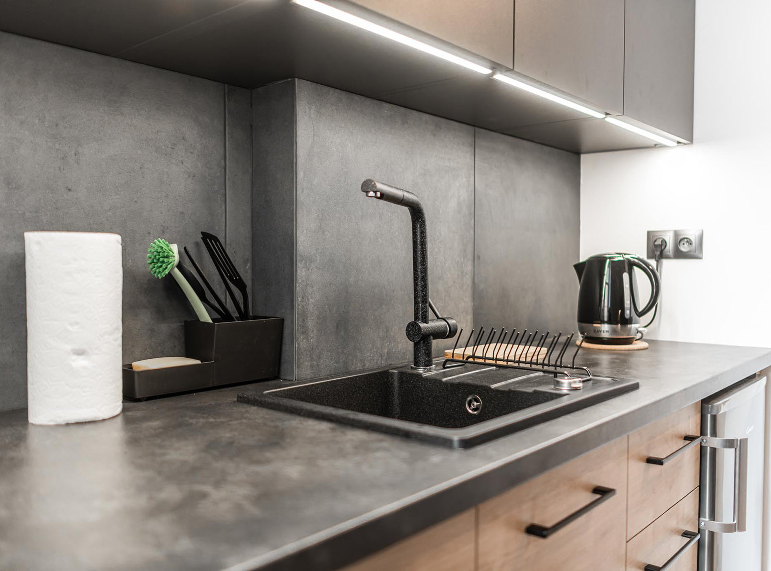 Zlewozmywak granitowy jednokomorowy z półociekaczem Laveo Stella